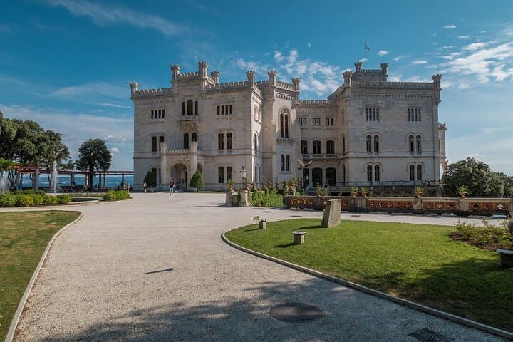 Private Day Trip From Venice To Prosecco and Miramare Castle — photo 1 of 10