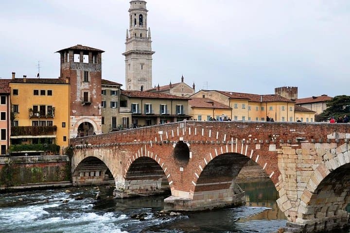 Verona Private Walking Tour With Tickets Included — photo 1 of 6