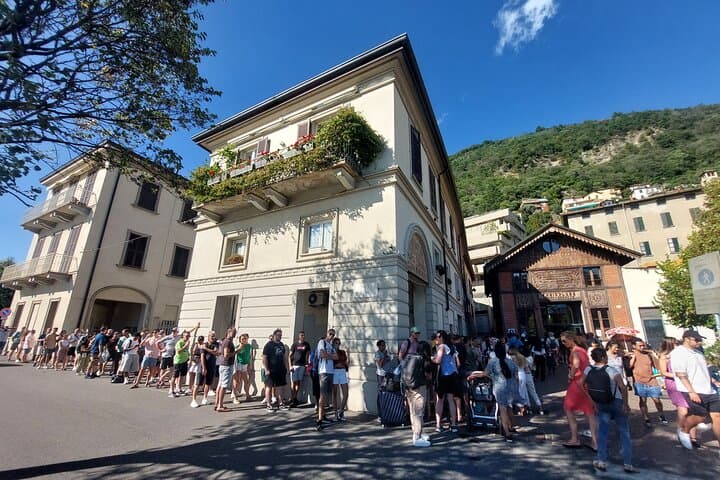 Lake Como: Como & Brunate Audioguide + Funicular Tickets — photo 1 of 6
