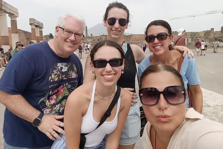 Naples to Sorrento with 2hr Pompeii guided tour or Vice Versa — photo 1 of 18