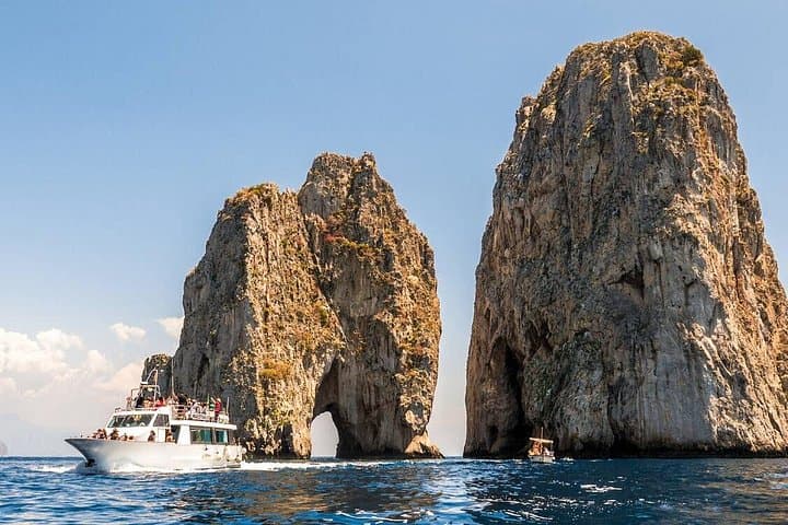 From Sorrento: guided tour of Capri island with Blu Grotto — photo 1 of 41