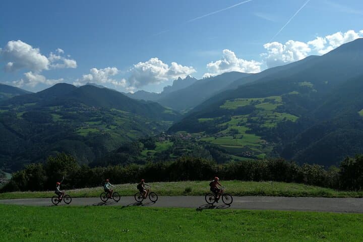 Private Ebike Tour to Discover Breweries and Winegrowers — photo 1 of 11