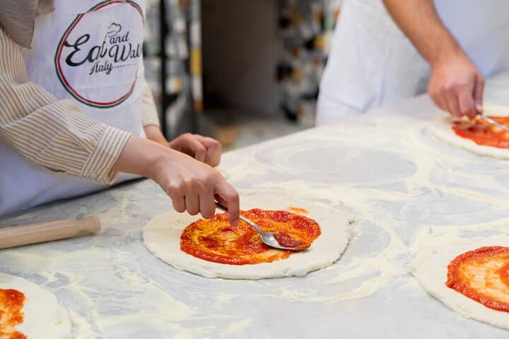 Cooking Class in the Heart of Rome: Pizza and Tiramisu Making — photo 1 of 15