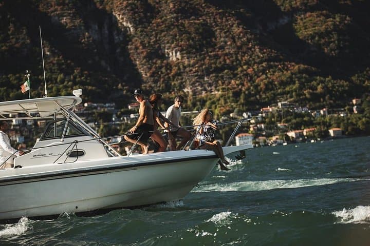 4 Hours Private Boat Cruise on Lake Como — photo 1 of 18