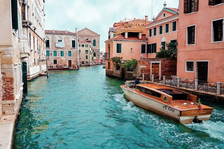 Private Tour in Rialto, Venecia and Jewish Quarter — photo 1 of 6