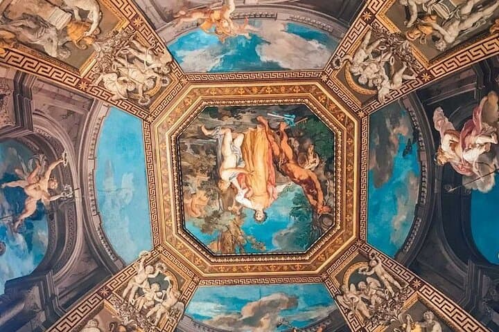 Vatican Museums, Sistine Chapel & St. Peters Basilica Guided Tour — photo 1 of 10