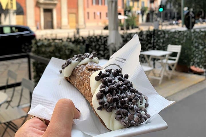 NO DIET CLUB - Best Food Tour in Milan ! — photo 1 of 14
