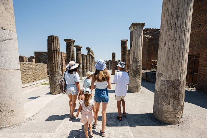 Private 2-hour tour of Pompeii Ruins — photo 1 of 9