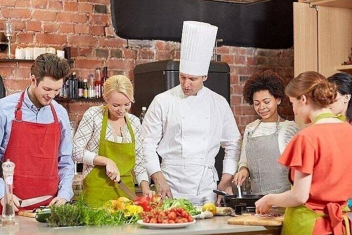 Pizza and Gelato Cooking Class in Milan - Small Group Only — photo 1 of 9