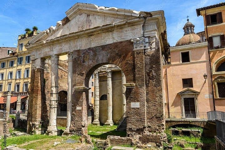 Unusual Rome: Tiber Island, Jewish Ghetto with snack — photo 1 of 11