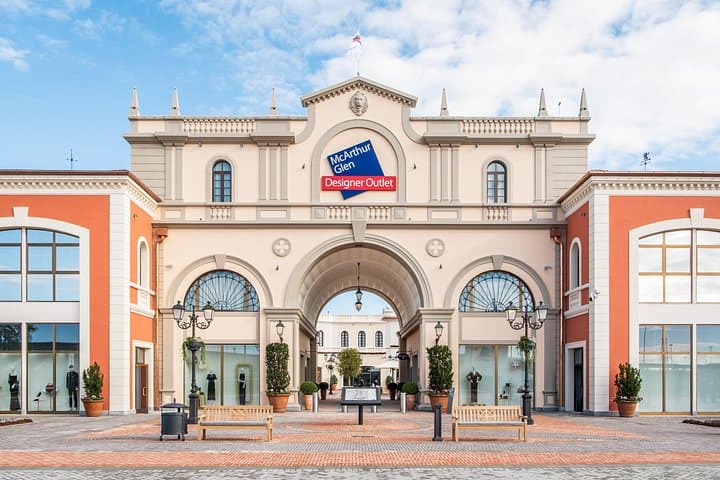 Private Shopping Tour from Venice to Noventa di Piave Outlet — photo 1 of 10