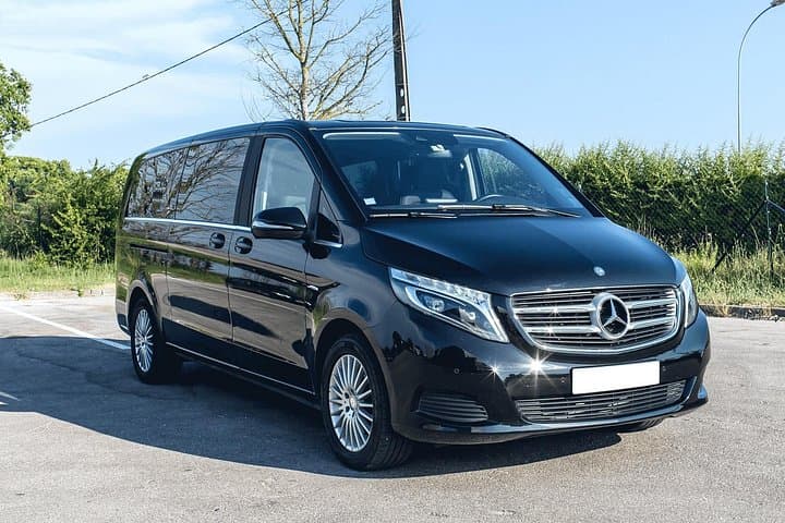 Rome Airport FCO Round-Trip Transfer in Private Van — photo 1 of 7