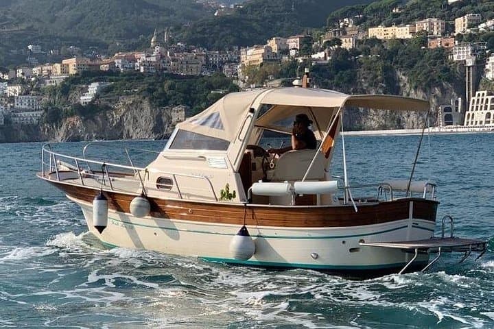Amalfi Coast Boat Tour Gozzo Sorrentino — photo 1 of 7