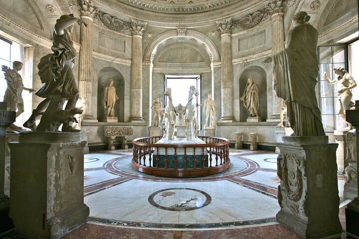 Vatican Museums, Sistine Chapel and Basilica Guided Experience — photo 1 of 16