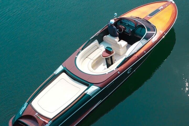 VIP Private Luxury Boat Tour - Riva Aquariva Yacht Venice — photo 1 of 28