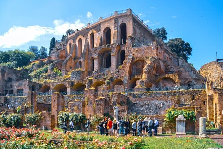 Roman Forum & Palatine Hill Guided Tour — photo 1 of 11