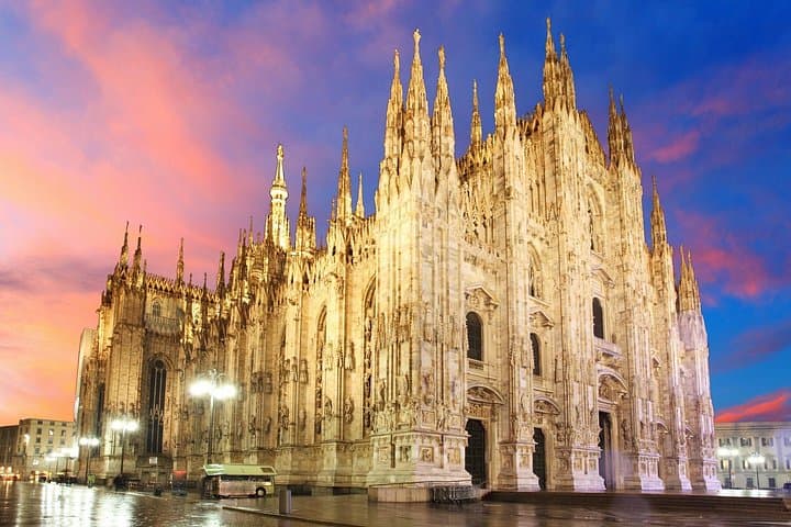 Skip-the-Line: Duomo Rooftop & La Scala Private Tour — photo 1 of 6