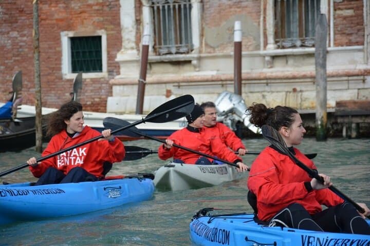 Venice: Kayak Tour in the canals from a unique POV — photo 1 of 5