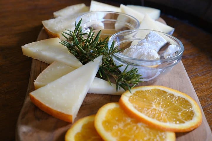 Private wine, Extra Virgin Olive Oils & Cheese Tasting — photo 1 of 7