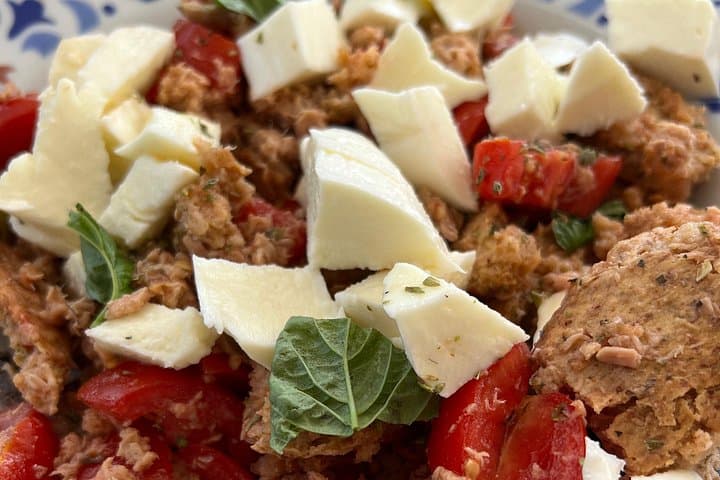 3 Hour Private Authentic Food Tour in Positano — photo 1 of 7