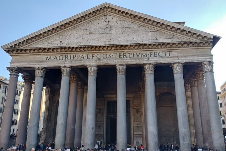 Underground Trevi Fountain + Pantheon/Spanish Steps -PRIVATE TOUR — photo 1 of 15