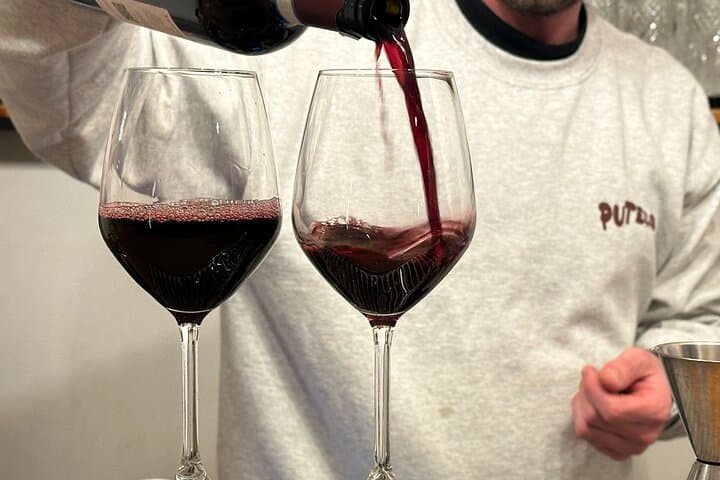 Guided Wine Tour in Old Town Napoli — photo 1 of 8