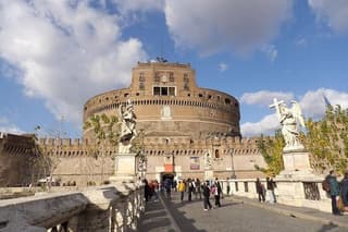 Rome Half Day Tour: Castel Sant'Angelo and St.Peters Basilica