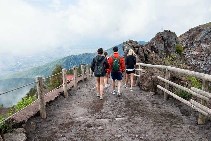 Private Visit Vesuvius Pompei and Wine tasting — photo 1 of 10