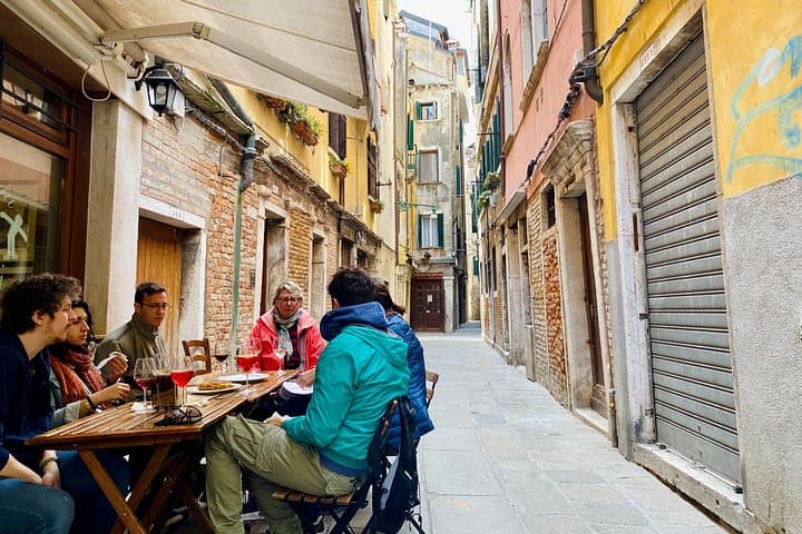 Venice Jewish Ghetto and Cannaregio Food, Wine, Sightseeing Tour — photo 1 of 12