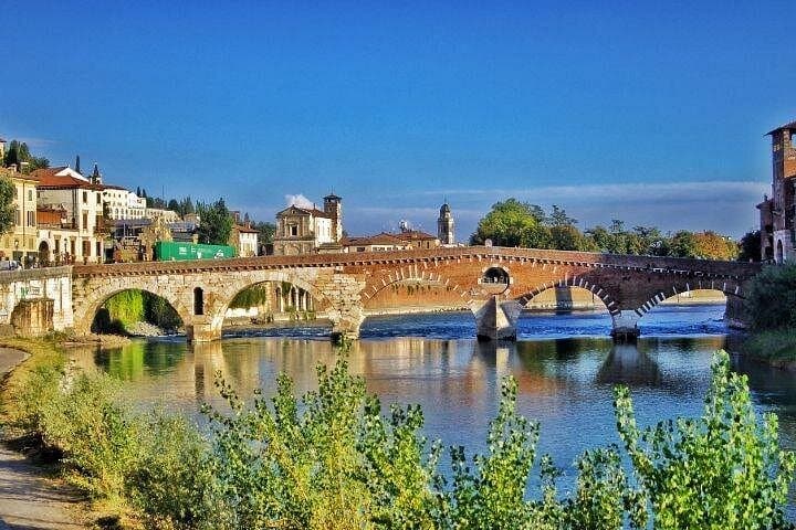 Verona : Private Custom Walking Tour With A Guide (Private Tour) — photo 1 of 5