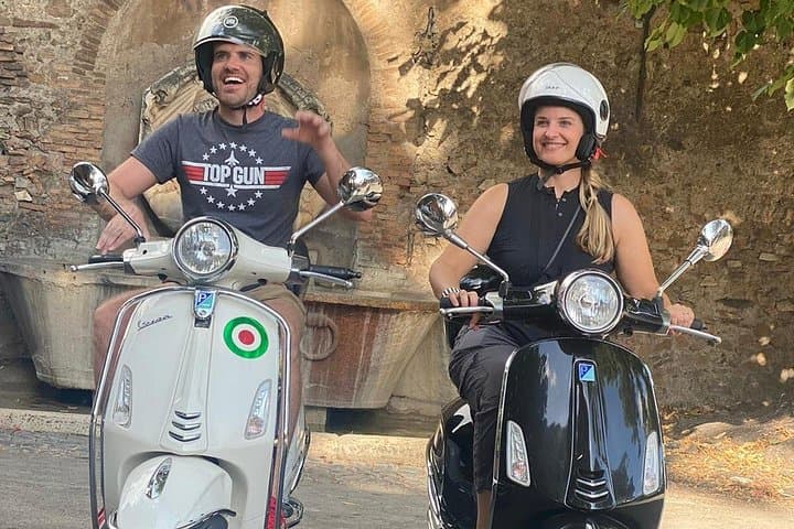 Self Drive Vespa Tour Rome Highlights Experience required — photo 1 of 7