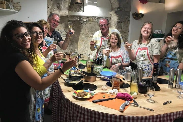 Pasta Cooking Class with a Mamma in Palermo — photo 1 of 14