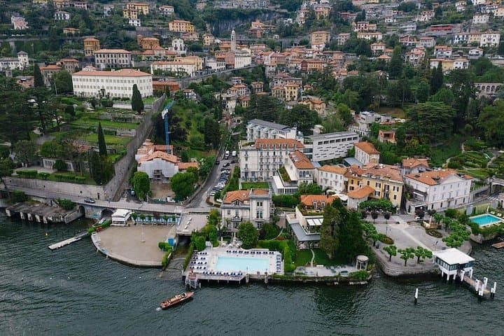 Private vehicle with driver: Como Bellagio and Varenna from Milan — photo 1 of 7