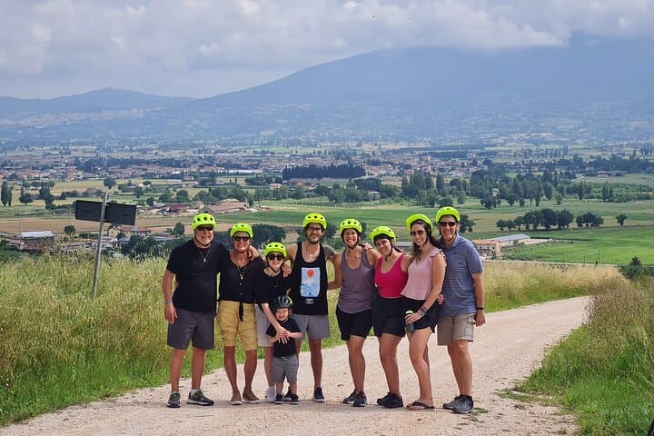 E-Bike Tour near Assisi with Wine Tasting & Winery Lunch — photo 1 of 18