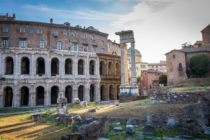 Trastevere and Rome Jewish Ghetto Small Group Walking Tour — photo 1 of 29