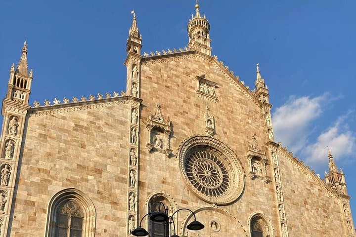 Como, Bellagio from Lugano with exclusive cruise — photo 1 of 13