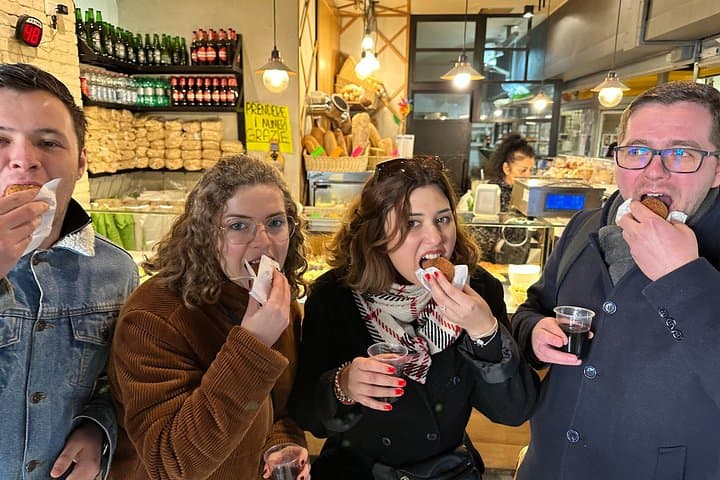 Trionfale Farmers Market and Vatican Quarter Food and Wine Tour — photo 1 of 10