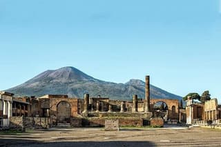 Pompei and Sorrento Tour