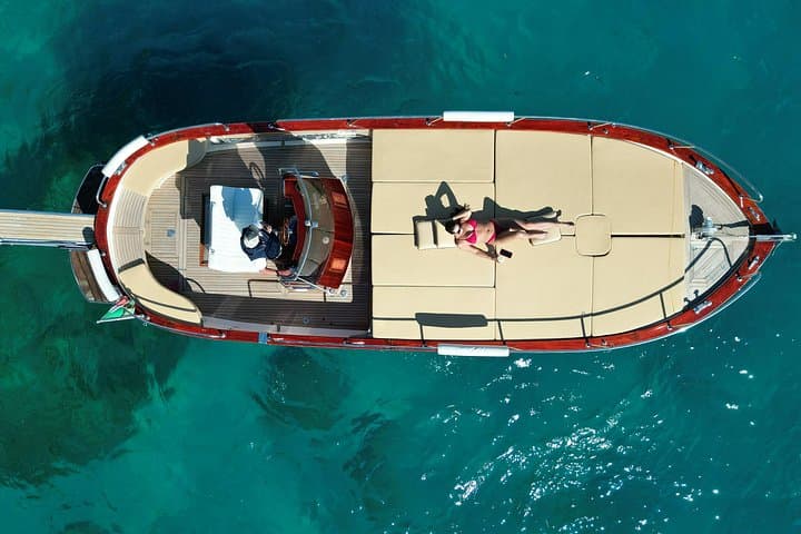 Capri Samba Boat Tour, Sail in Style by Boat. — photo 1 of 19