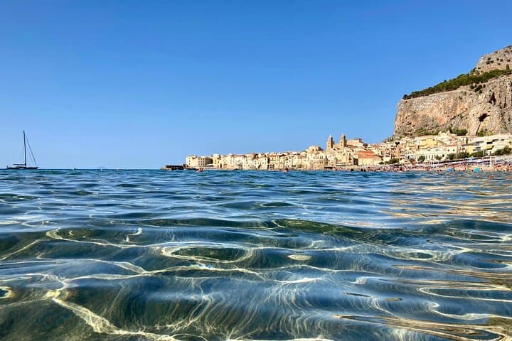Free visit with transfer to Cefalù from Palermo — photo 1 of 5