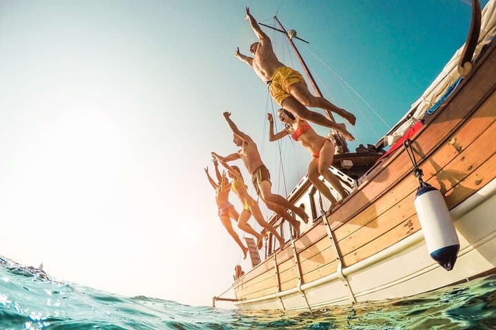 Capri Island Boat Tour with Snorkeling & Free Time | Small Group — photo 1 of 10