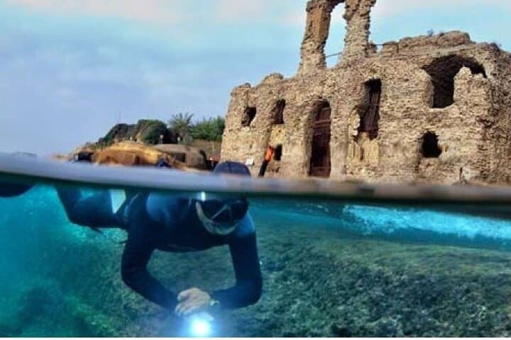 Snorkeling in the Sunken City of Baia.The Underwater Pompeii — photo 1 of 6