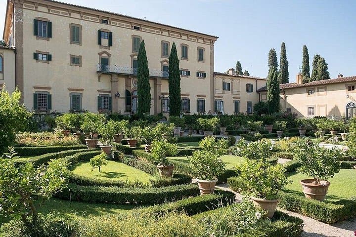 Chianti tour on road 222, and visits to Chianti wineries — photo 1 of 9