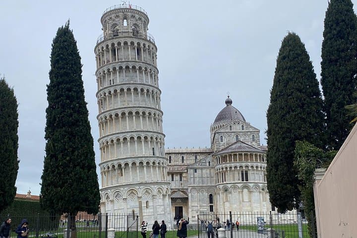 Private Tour to Pisa and Lucca in English Español and Purtuguês — photo 1 of 8