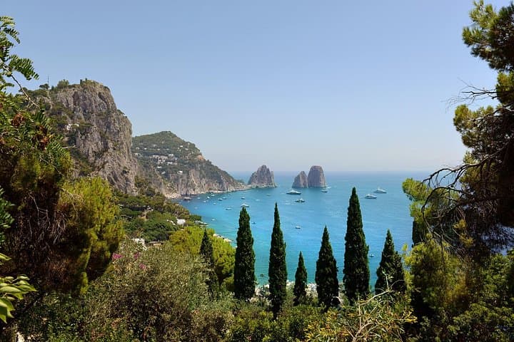 Small Group Capri Anacapri and Blue Grotto Tour from Rome — photo 1 of 5