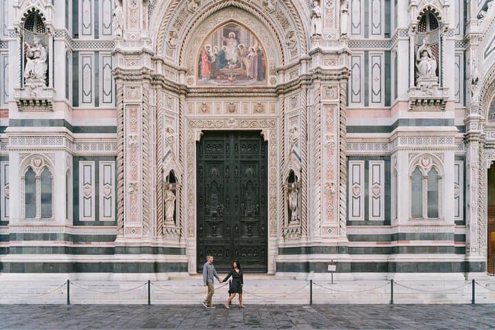 Private Vacation Photography Session with Local Photographer in Florence — photo 1 of 12