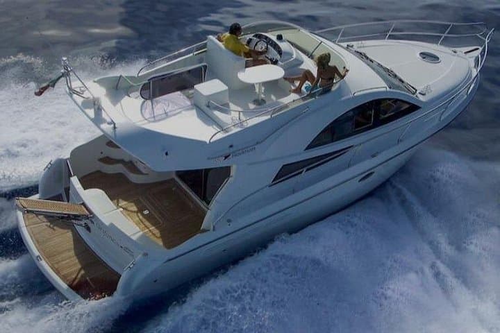 Capri Yacht Experience on board Carlina Yacht Private Tour — photo 1 of 18