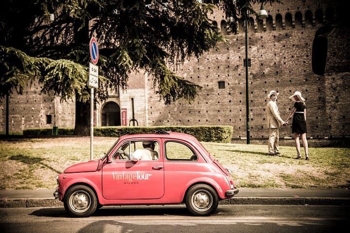 3 hour Dolce Vita Vintage Fiat 500 Big Central City Tour in Milan — photo 1 of 14