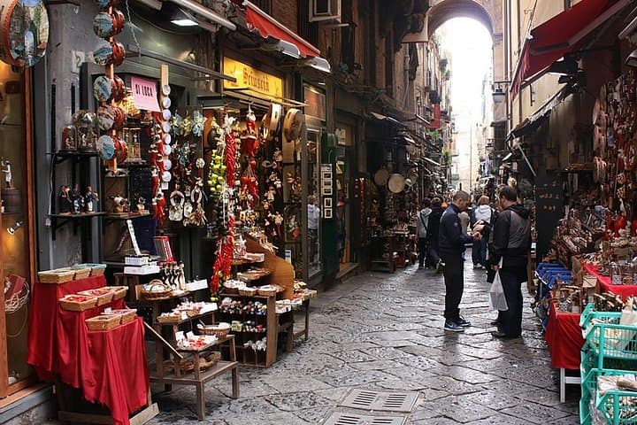 Explore Urban Art Spanish Quarter Tour in Naples + Ebook — photo 1 of 20