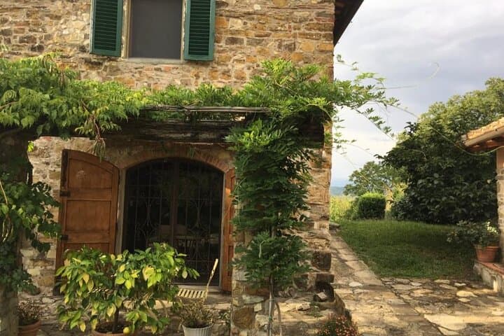 Florence Cooking Class in a Gorgeous Countryside Home with Maria — photo 1 of 9
